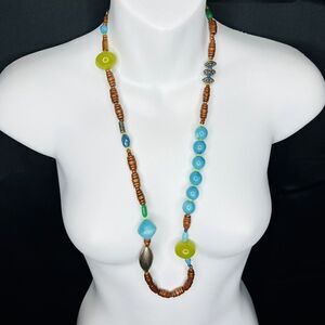 Vintage Lucite Wood Silver Beads Tibetan Necklace Mixed Media Chunky Beads 4009